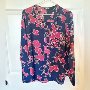 Express The Portofino Shirt Womens Slim Fit Large Navy Pink Floral Long Sleeve
